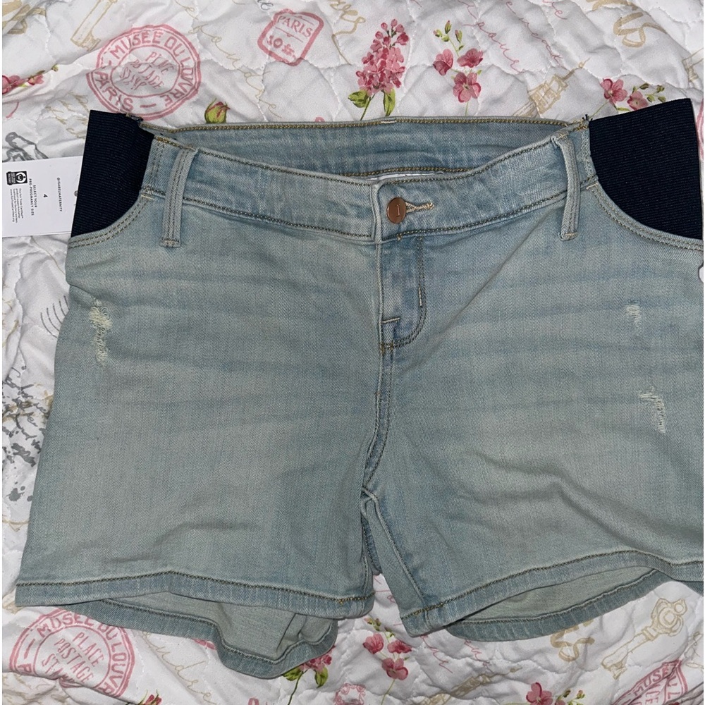 New Maternity short.